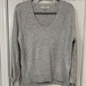 LOFT Heather Gray Knit Pullover